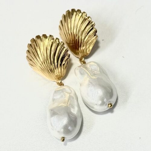 Gold shell and baroque pearls